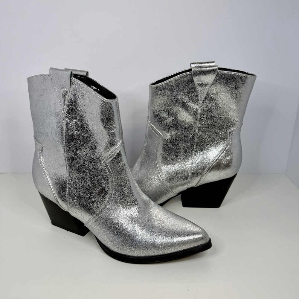 Metallic Faux Leather‎ Bootie features a silver SIze 7